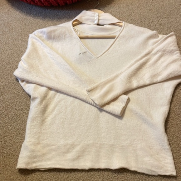 NWOT ~ Nicole Miller New York Top in soft white•size L💯extra fine merino wool - Picture 3 of 4